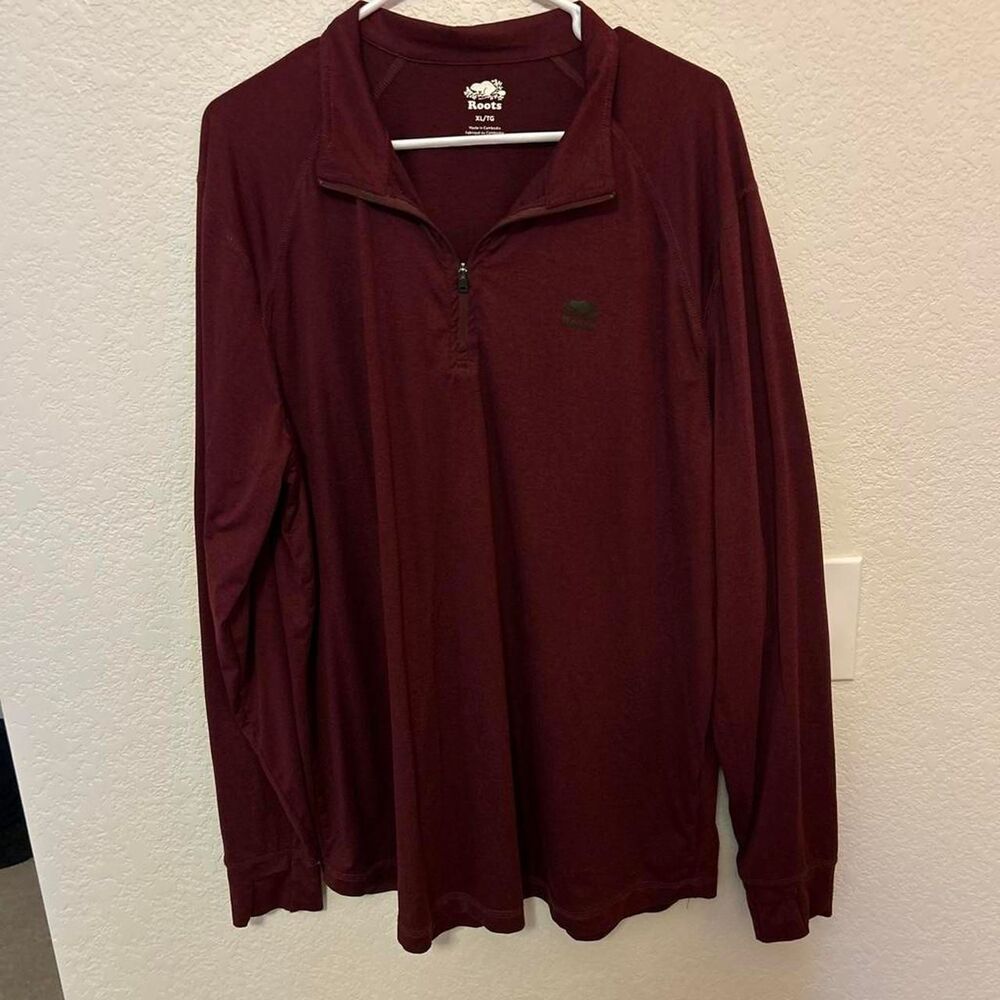 Roots Men's Burgundy and Red Sweatshirt